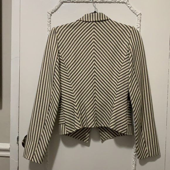 3/$88! Diane von Furstenburg cotton blazer (10) - Picture 2 of 8